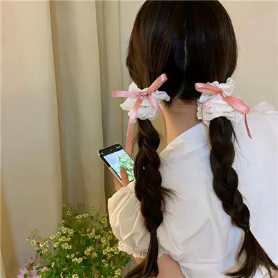 草裙春色